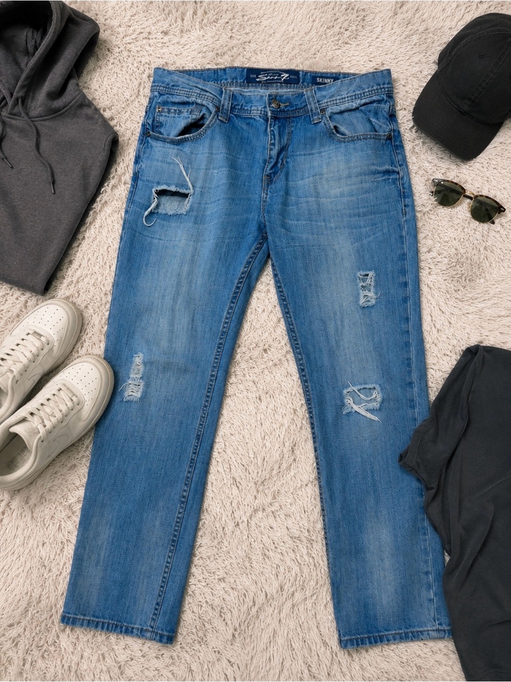 Skinny Distressed Jeans